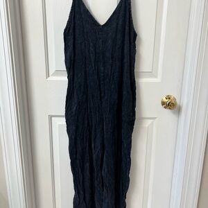 Black Sleeveless Jumper Sz small